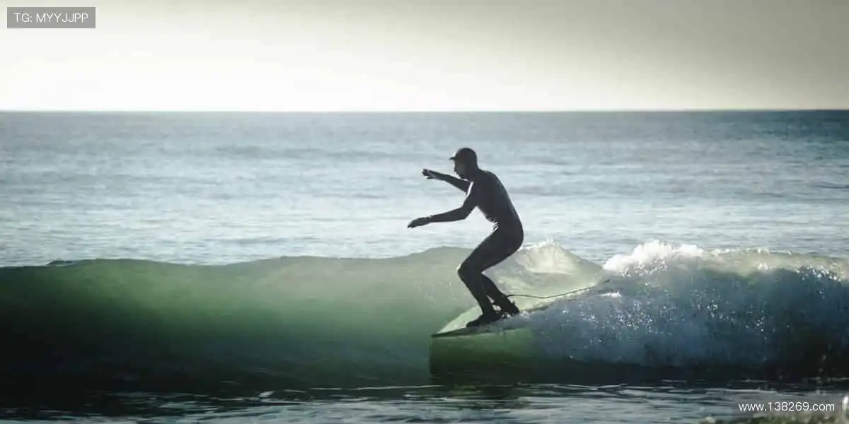 「突破极限，超越自我 —— 这里是体育精神的终极舞台！🔥报名参赛，书写你的传奇！」